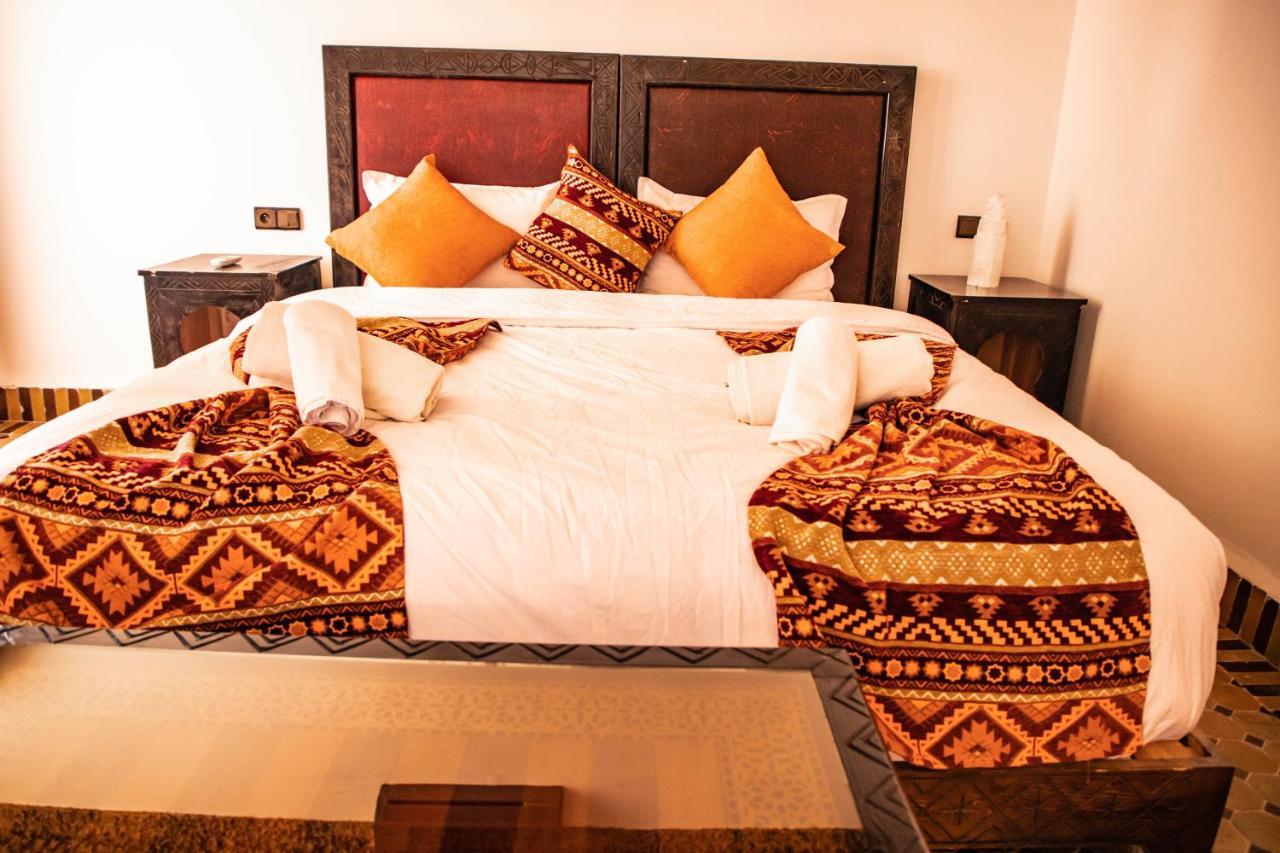 Riad Merzouga Dunes Bagian luar foto