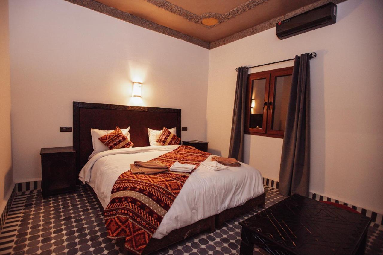Riad Merzouga Dunes Bagian luar foto